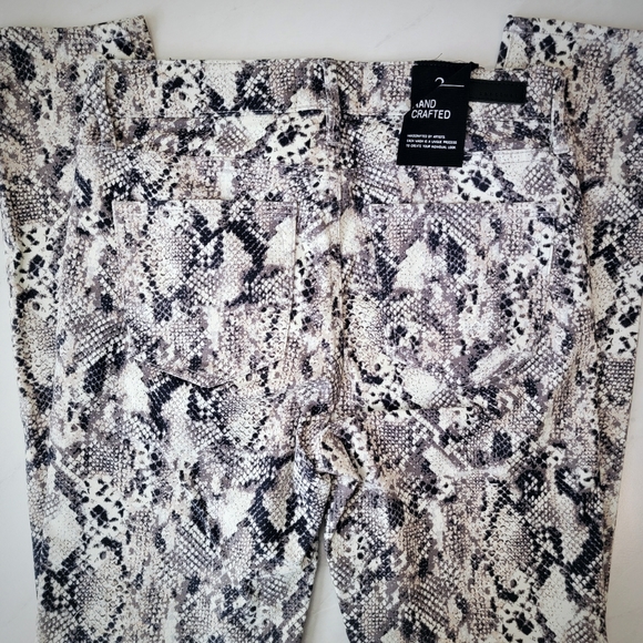Sanctuary Denim Print Jeans NWT - Picture 4 of 13